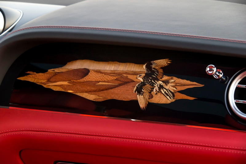 Роскошный кроссовер Bentley Bentayga подготовили к соколиной охоте