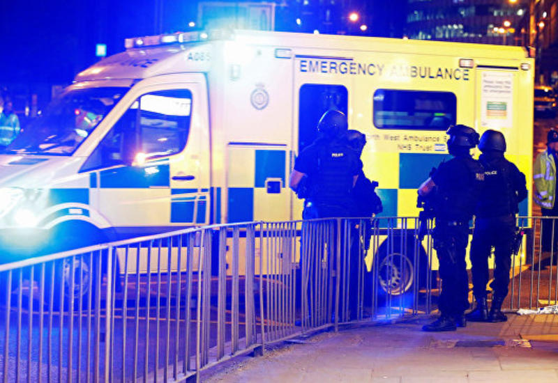 В Манчестере британские мусульмане провели акцию против терроризма