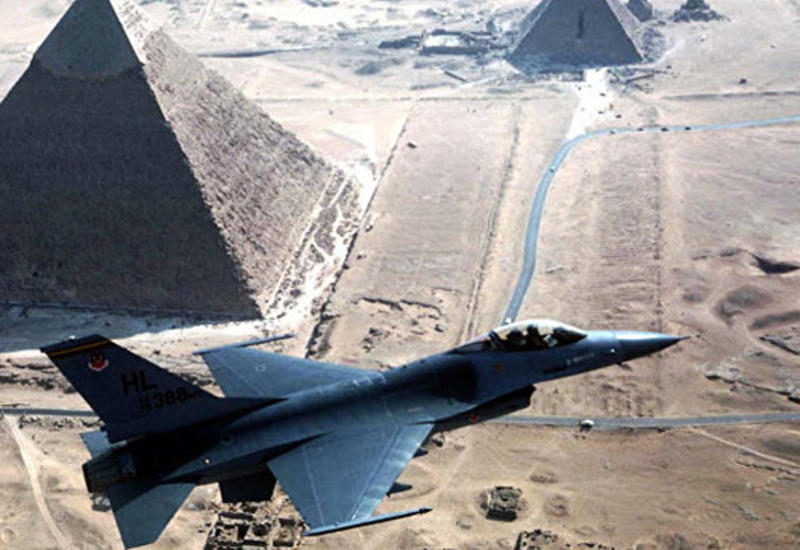 ВВС Египта нанесли шесть ударов по террористам в Ливии