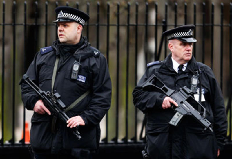 Британская полиция предъявила обвинение в подготовке теракта жителю Лондона, направлявшемуся в Турцию