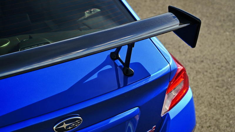 Subaru рассекретила "заряженные" версии STI и BRZ