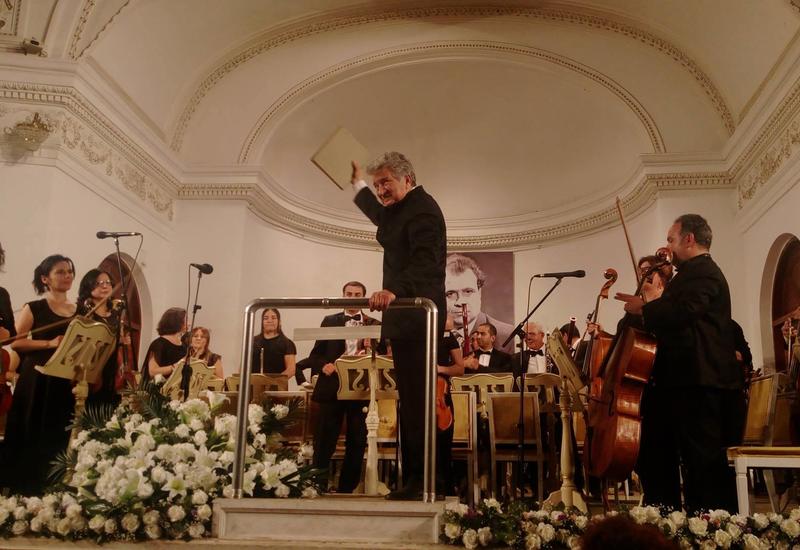 В Филармонии торжественным концертом отметили юбилей Джовдета Гаджиева