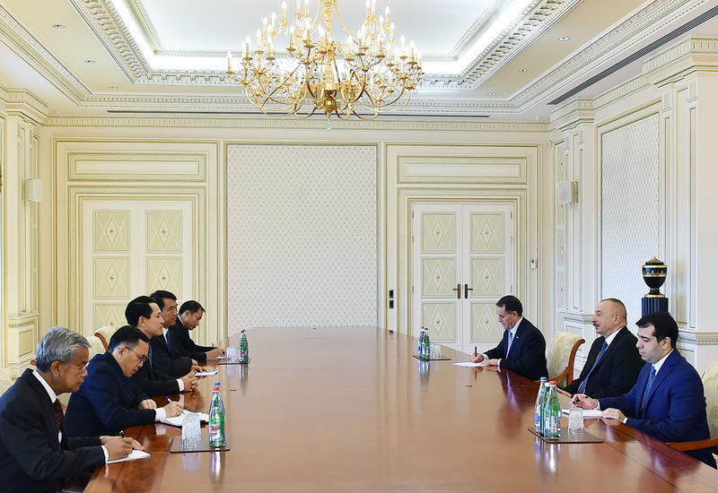 Президент Ильхам Алиев принял главу МИД Лаоса