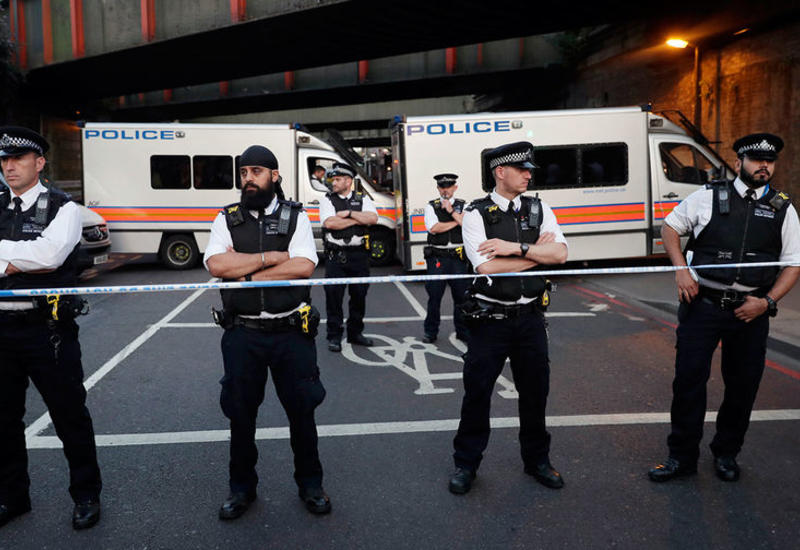 СМИ узнали подробности наезда фургона на толпу людей в Лондоне