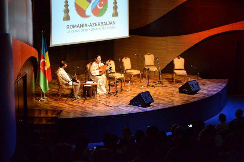 Центр мугама представил новый международный этнический проект