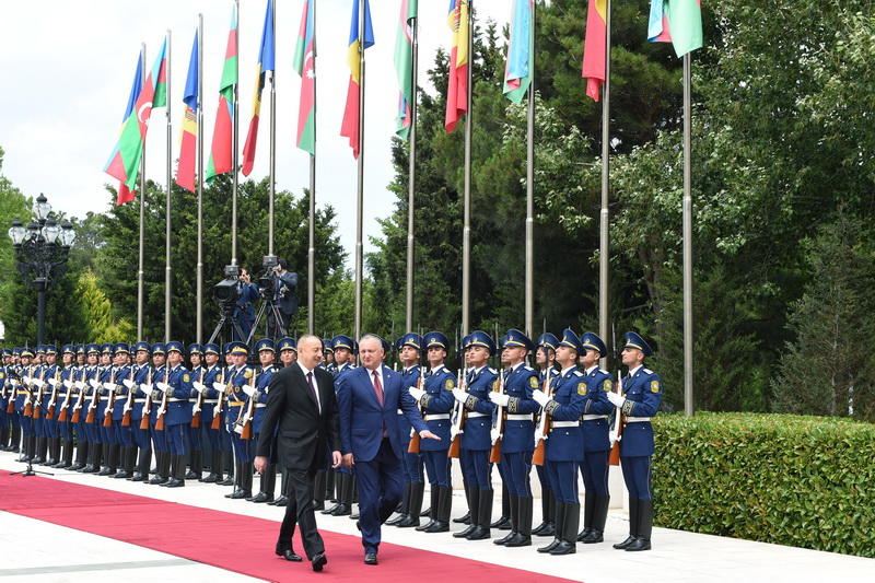 Президенты Азербайджана и Молдовы выступили с заявлениями для печати