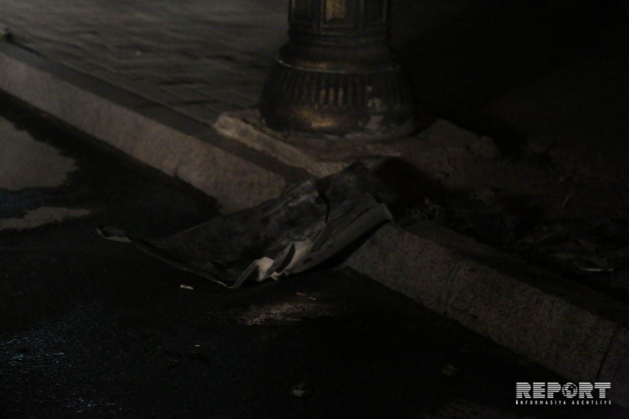 Тяжелое ДТП в Баку: женщина вылетела из окна машины