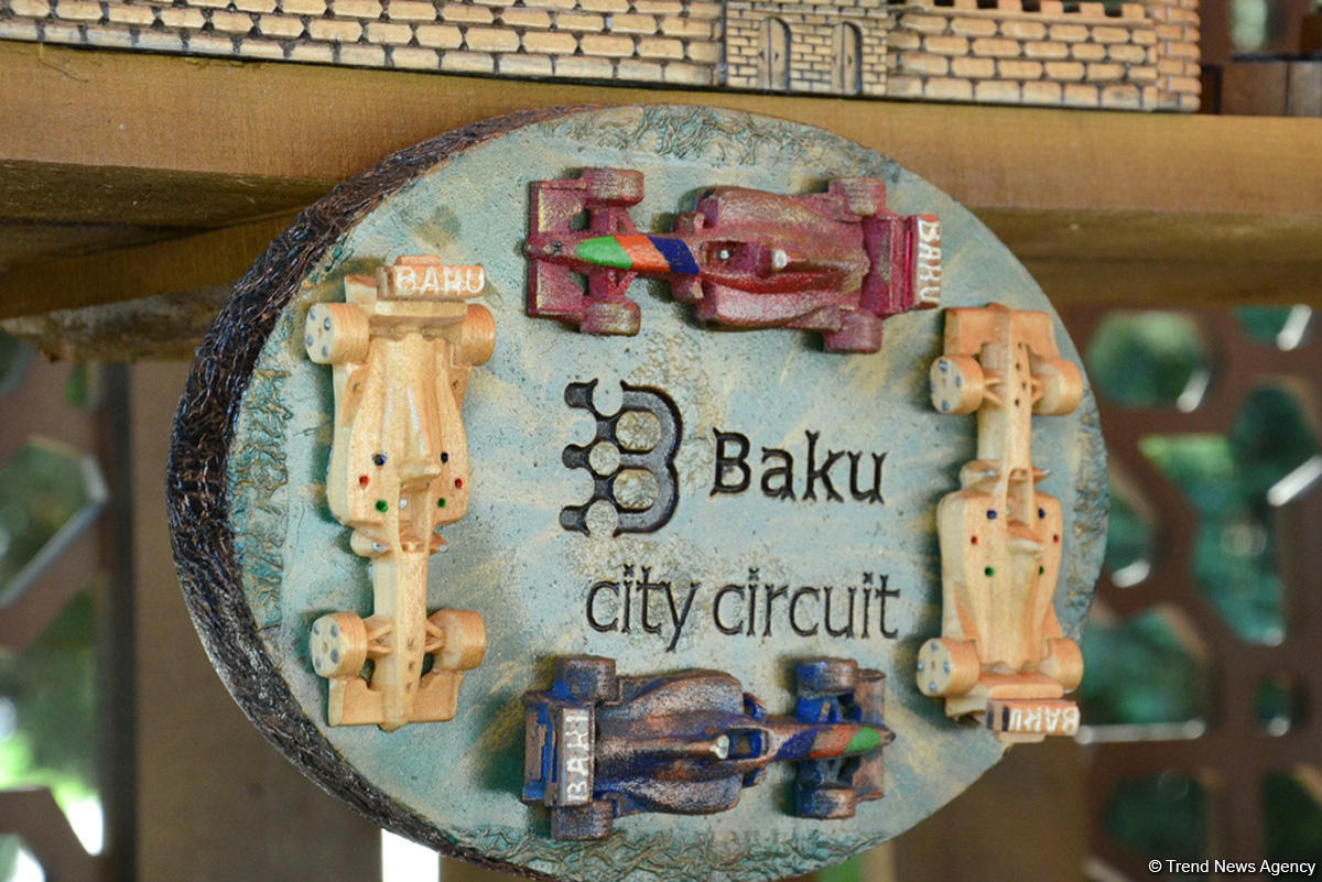Развлекательная зона F1 Village в Баку
