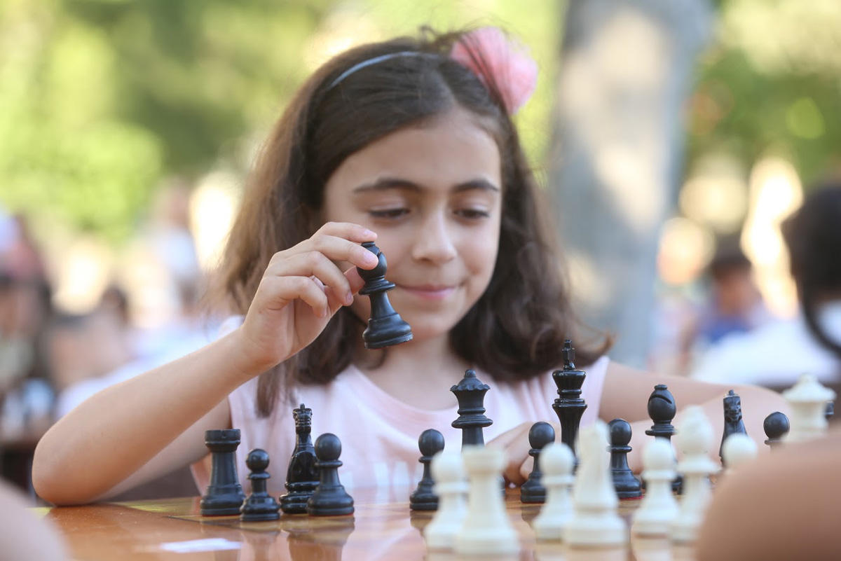 В парке Центра Гейдара Алиева прошел шахматный турнир среди детей