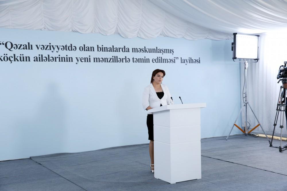 Первый вице-президент Азербайджана Мехрибан Алиева приняла участие в церемонии предоставления новых квартир семьям вынужденных переселенцев