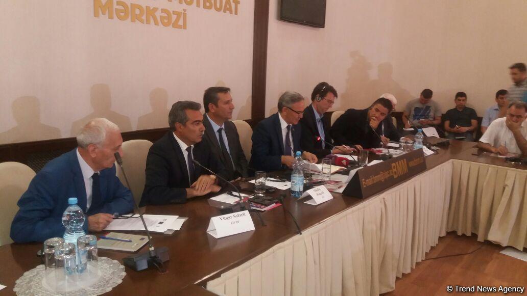 В Баку прошла конференция «Состояние и тенденции дальнейшего развития журналистских профсоюзов в Азербайджане»