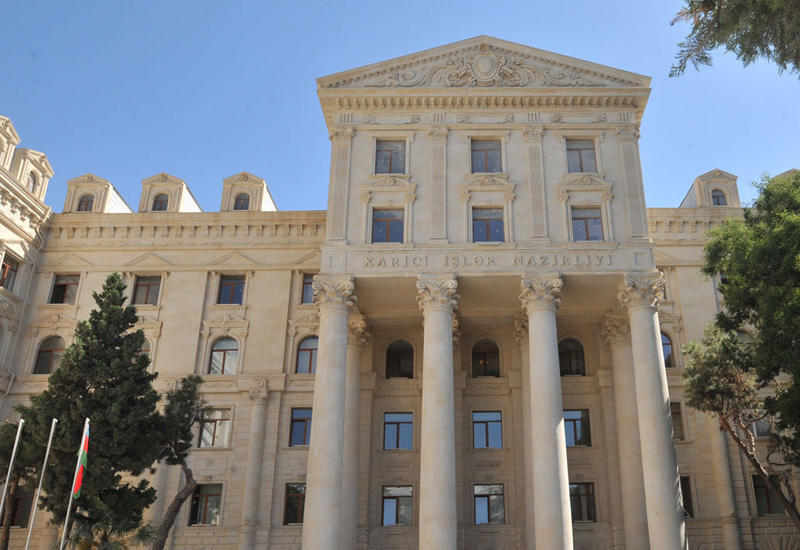 МИД Азербайджана обвинил Налбандяна в пустословии