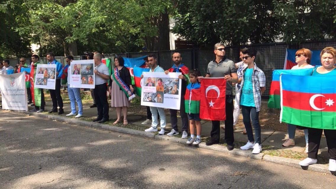 Перед посольством Армении в Германии азербайджанцы провели акцию протеста