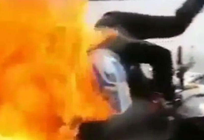Мотоциклист не смог сбавить скорость и сгорел