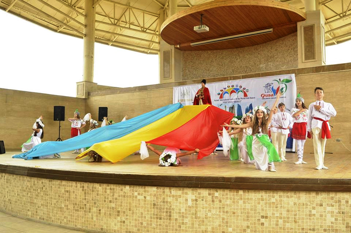 В Губе состоялся концерт участников второго Международного фестиваля фольклорного танца "Мост дружбы"