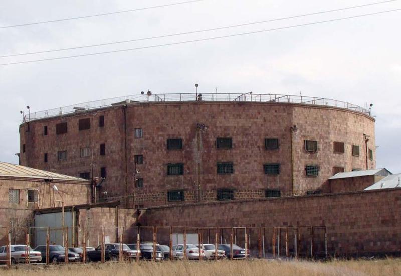 В Армении заключенных подвергают голодной смерти