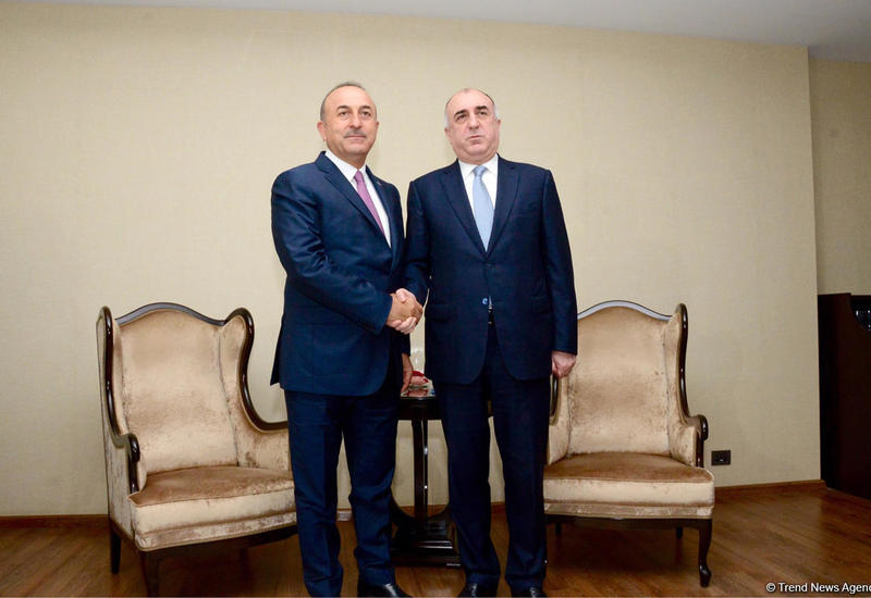 В Баку проходит встреча глав МИД Азербайджана и Турции