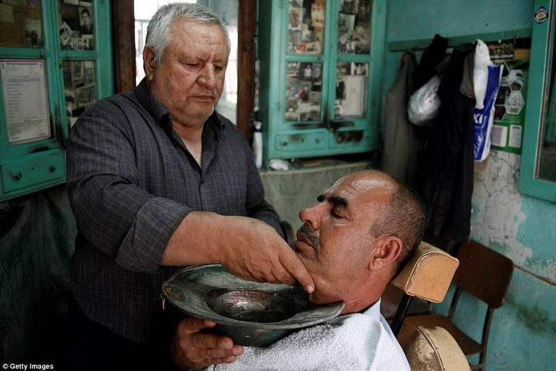 Традиционные мужские парикмахерские со всего мира