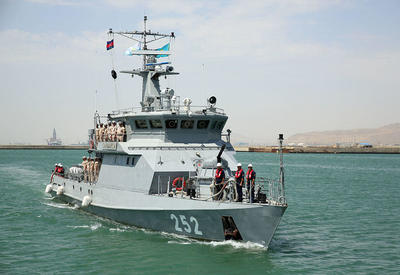 Военные корабли Ирана и Казахстана прибыли в Баку <span class="color_red">- ФОТО</span>