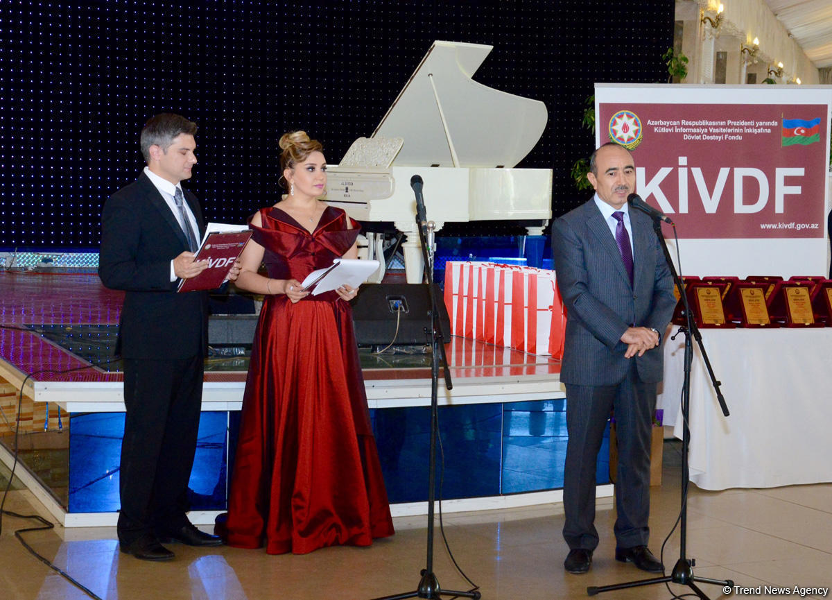 Фонд господдержки развития СМИ при Президенте Азербайджана  наградил победителей конкурса журналистских эссе