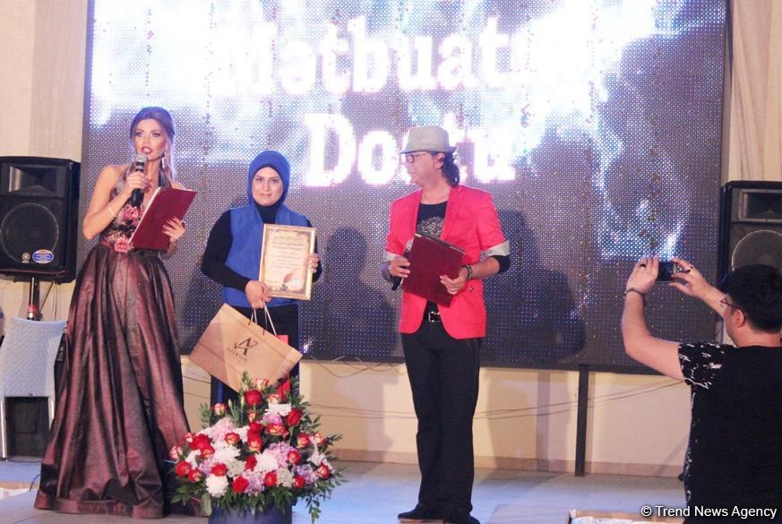 В Баку прошла церемония вручения независимой национальной премии "Mətbuatın dostu"