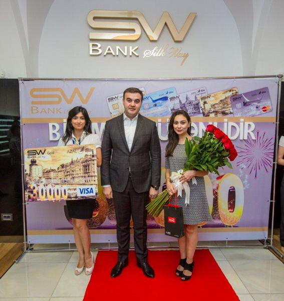 "Bank Silk Way" обрадовал 30.000-го обладателя пластиковой карты