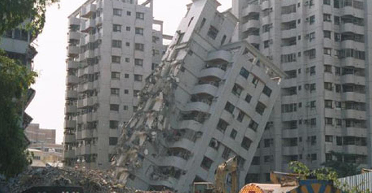 Жизнь в пенопластовых юртах: как японцы спасаются от землетрясений