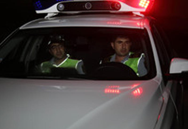 В Баку сотрудники дорожной полиции спасли жизнь мужчины, перенесшего инфаркт
