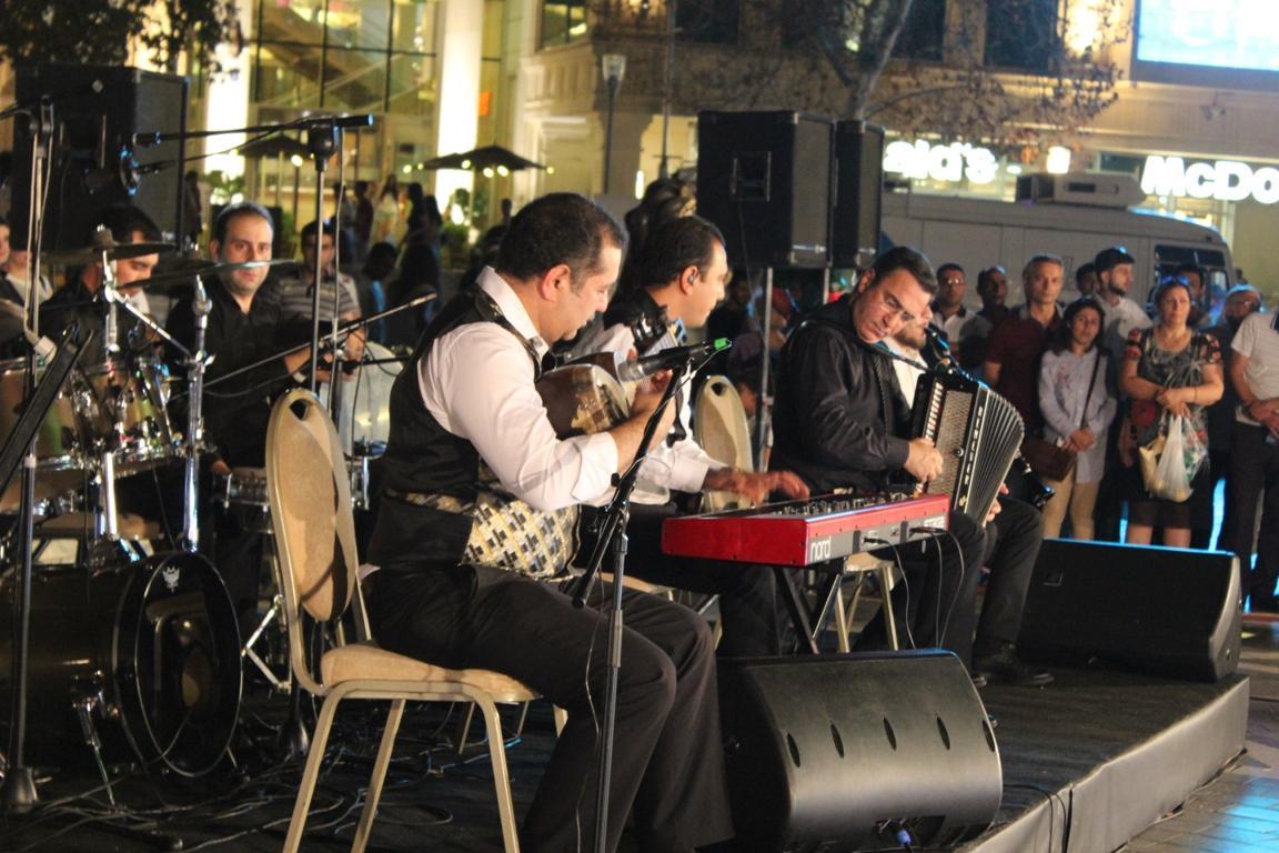 В центре Баку прошел очередной концерт в рамках проекта Music Band