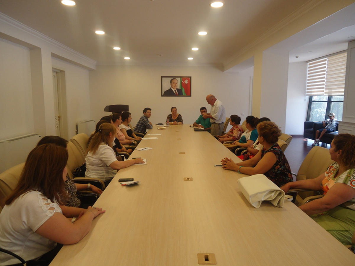 Сотрудники Азербайджанского национального музея искусств отправились в регионы