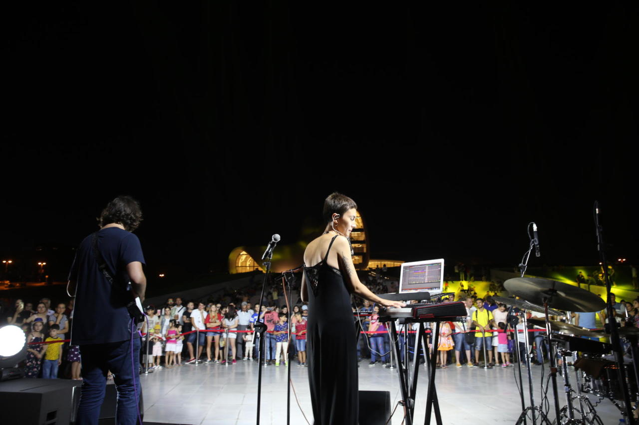 В парке Центра Гейдара Алиева состоялся концерт группы "Dihaj"
