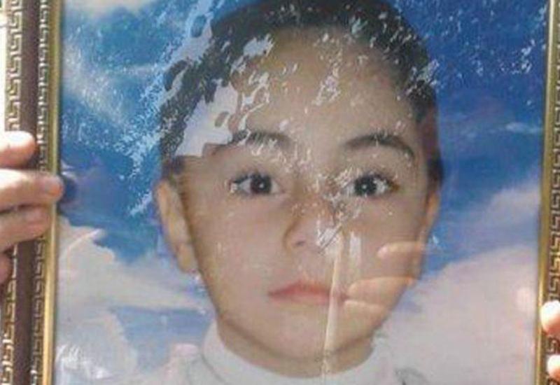 İt dişlədiyi üçün ölən 5 yaşlı Zeynəbin həkimi cəzalandırıldı