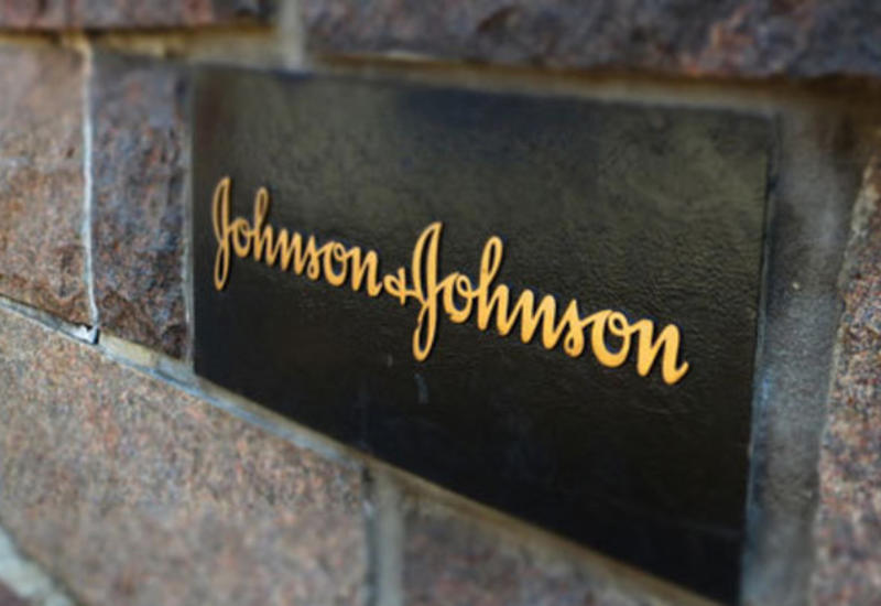 Johnson & Johnson выплатит заболевшей раком женщине $417 млн.