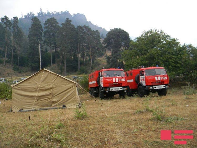 Для борьбы с лесными пожарами в Грузии МЧС Азербайджана разбило спецлагерь