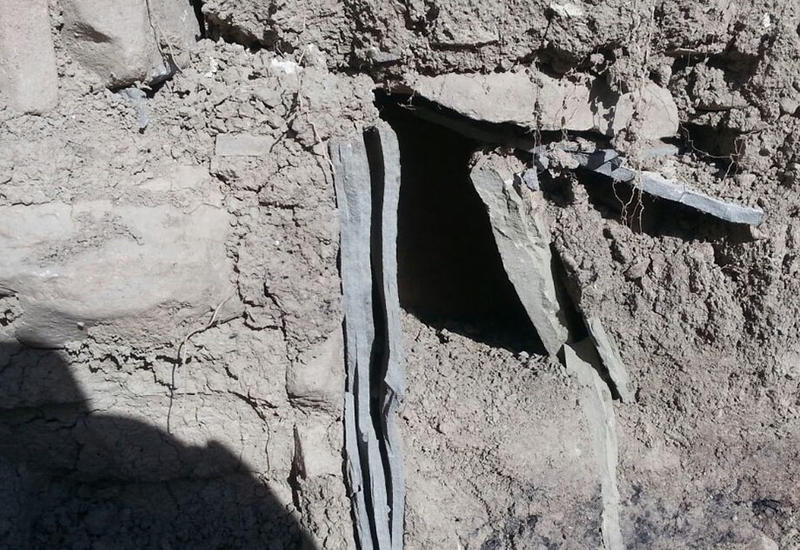 В Хызы при прокладке дороги обнаружено древнее захоронение