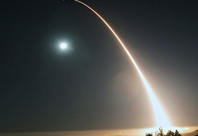 Выпущенная КНДР ракета установила рекорд по дальности полета