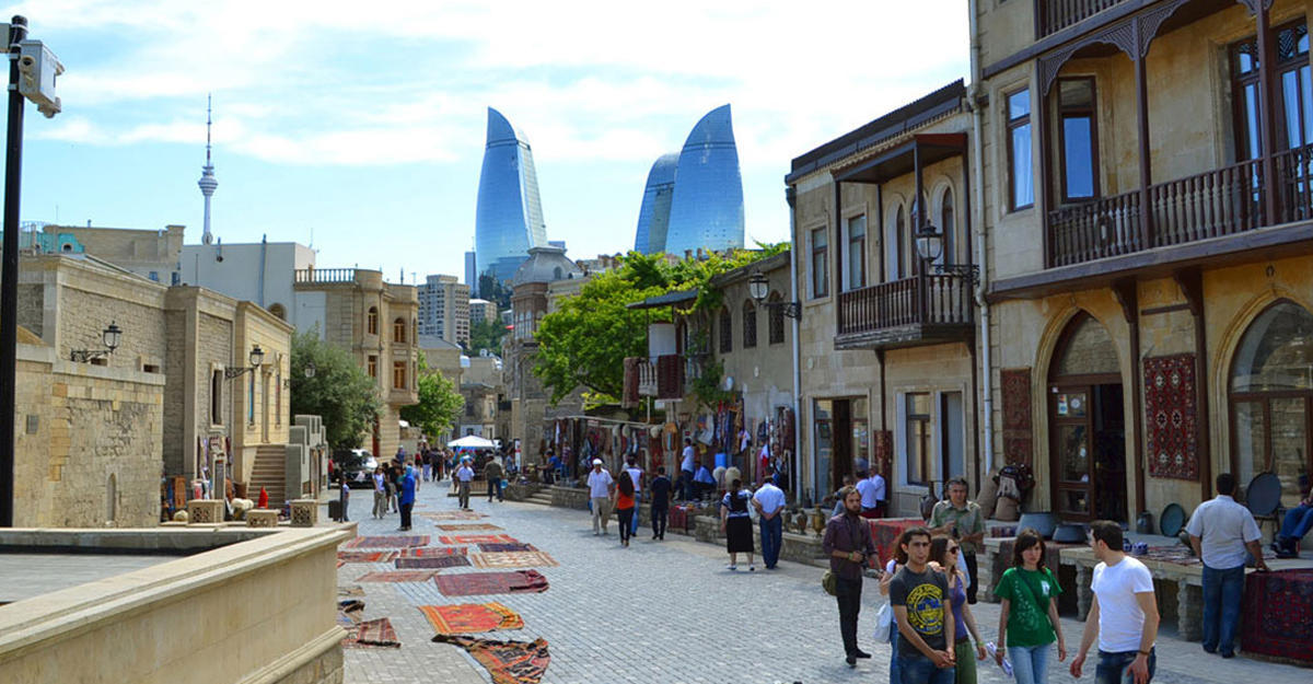 В Азербайджане резко возросло число туристов из Индии