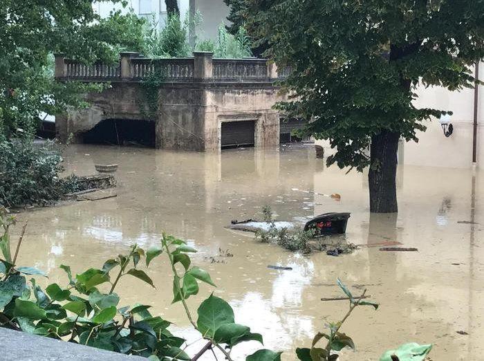 İtaliyada güclü yağış 4 nəfərin ölümünə səbəb olub