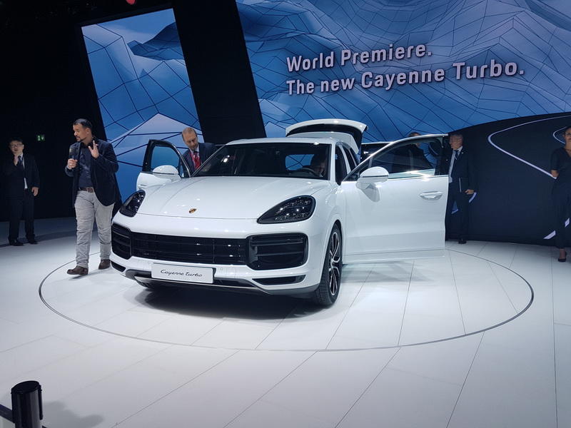 Во Франкфурте представлен новейший Porsche Cayenne Turbo