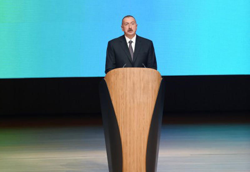 Президент Ильхам Алиев: В результате нерадивой деятельности тандема НФА-Мусават Азербайджан оказался на краю пропасти