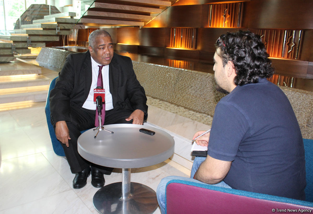 Суринам заинтересован в обмене опытом с Азербайджаном в сфере финансов