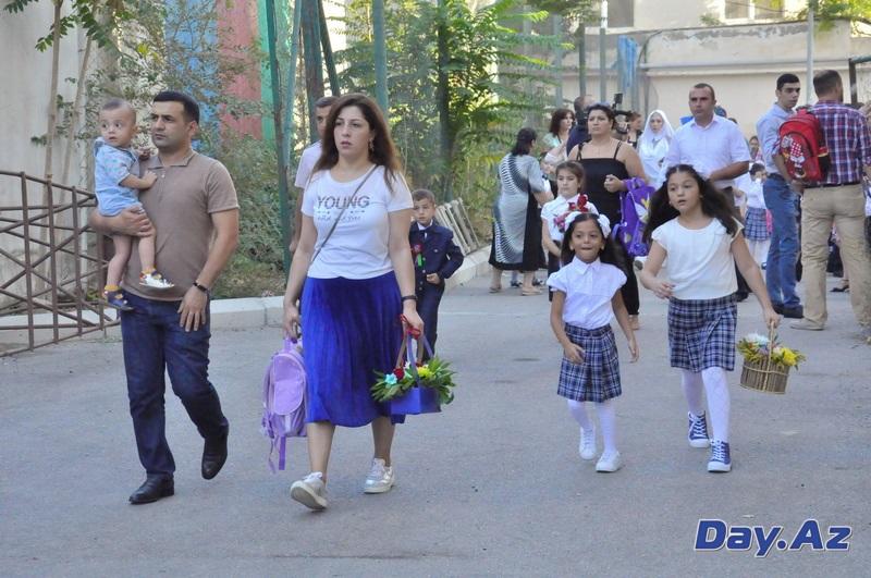 Здравствуй, школа! В Азербайджане начался учебный год