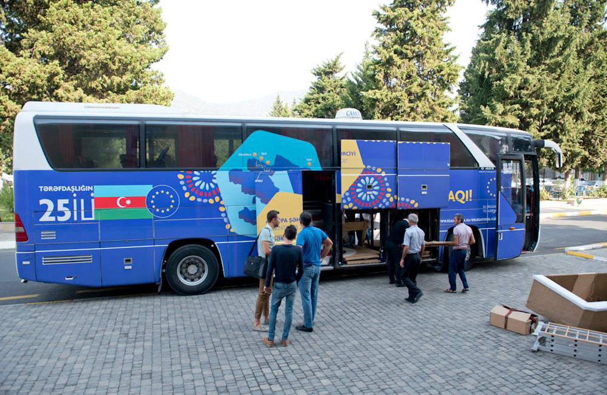 Представители «Автобусного тура по Европе» побывали в Загатальском филиале UNEC