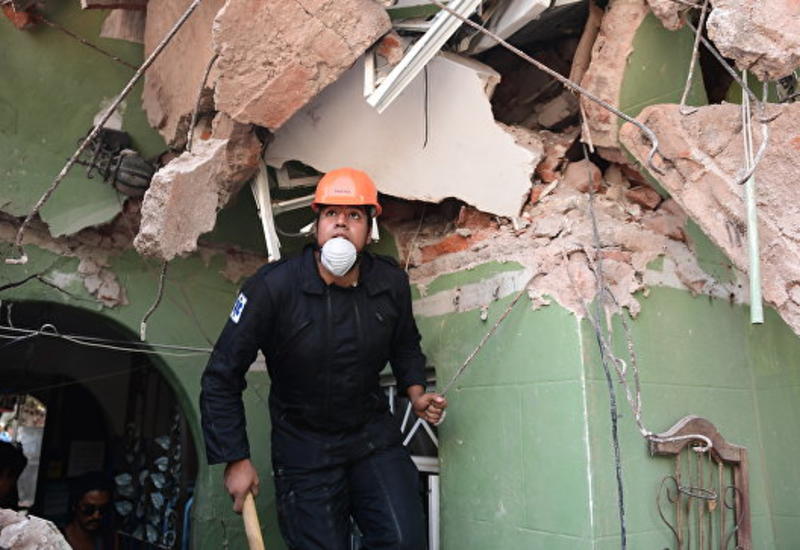 В Мехико вновь прозвучал сигнал тревоги, предупреждающей о землетрясении