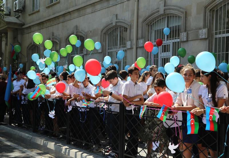 В Баку отметили Международный день мира