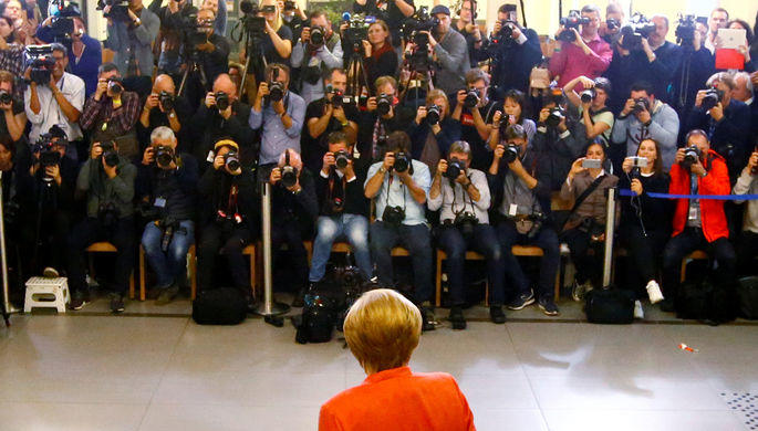 Меркель назвала свою партию самой большой силой в парламенте