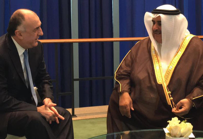 Эльмар Мамедъяров провел встречу с главой МИД Бахрейна