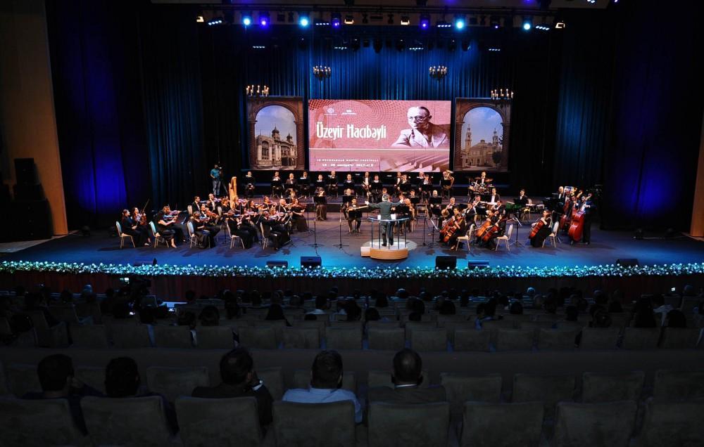 Во Дворце Гейдара Алиева представлена грандиозная концертная программа "Əbədi musiqi"