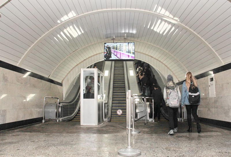"Низами". Вот как выглядит самая красивая станция метро после ремонта