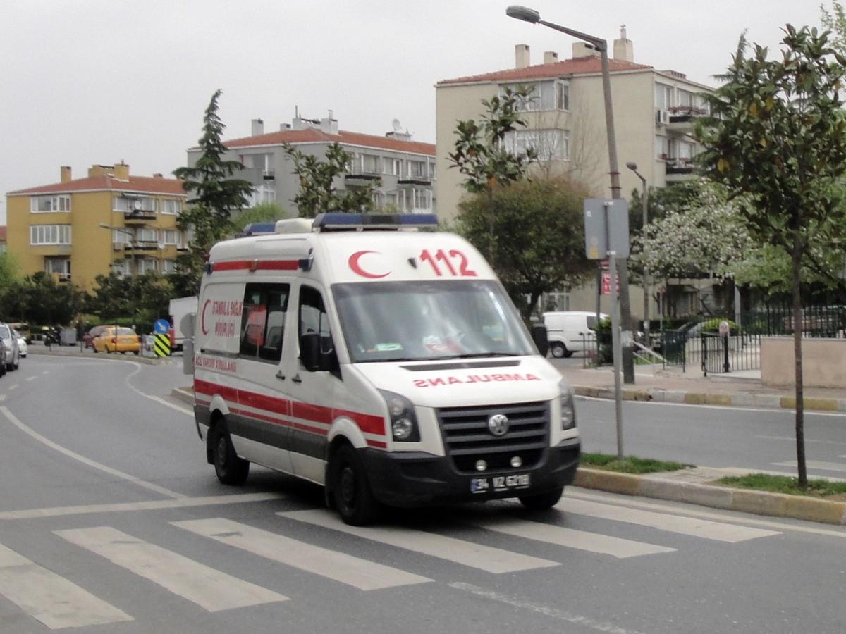 Türkiyədə avtobus yük maşını ilə toqquşub: 13 yaralı
